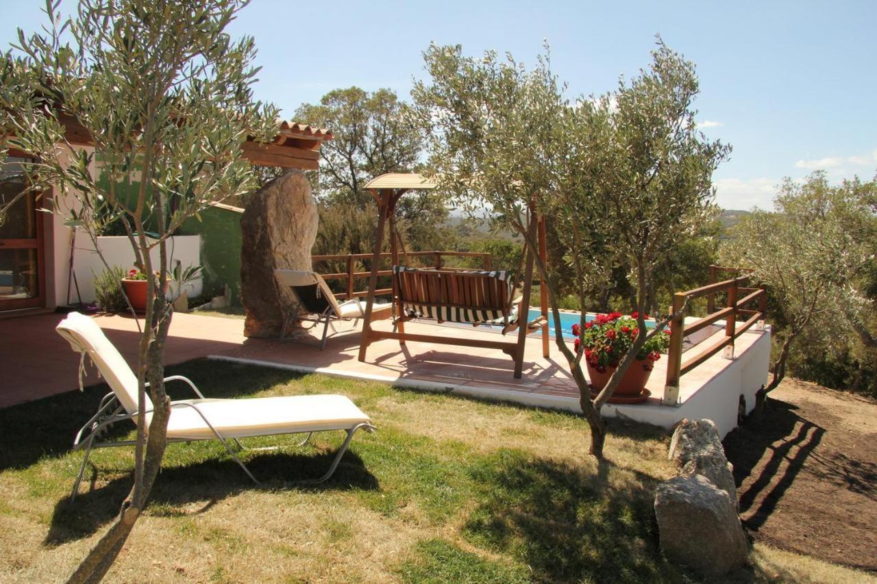Residence Villa Smeralda Telti Exterior foto