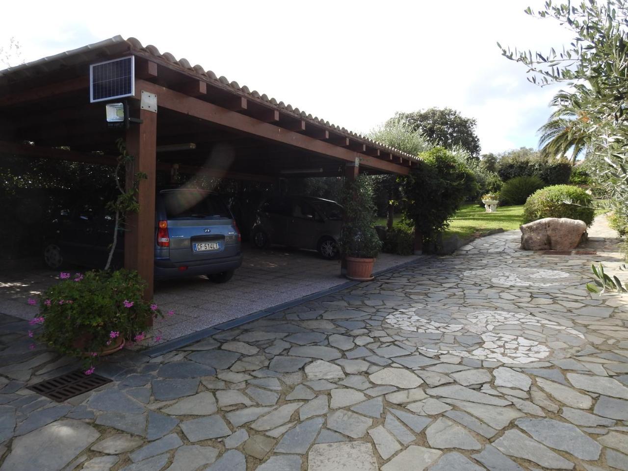 Residence Villa Smeralda Telti Exterior foto